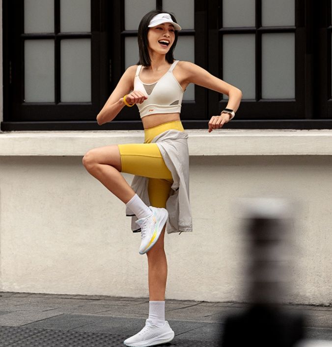 フィットネスシューズ ランニング 雲のようにふわり走る減震シューズ