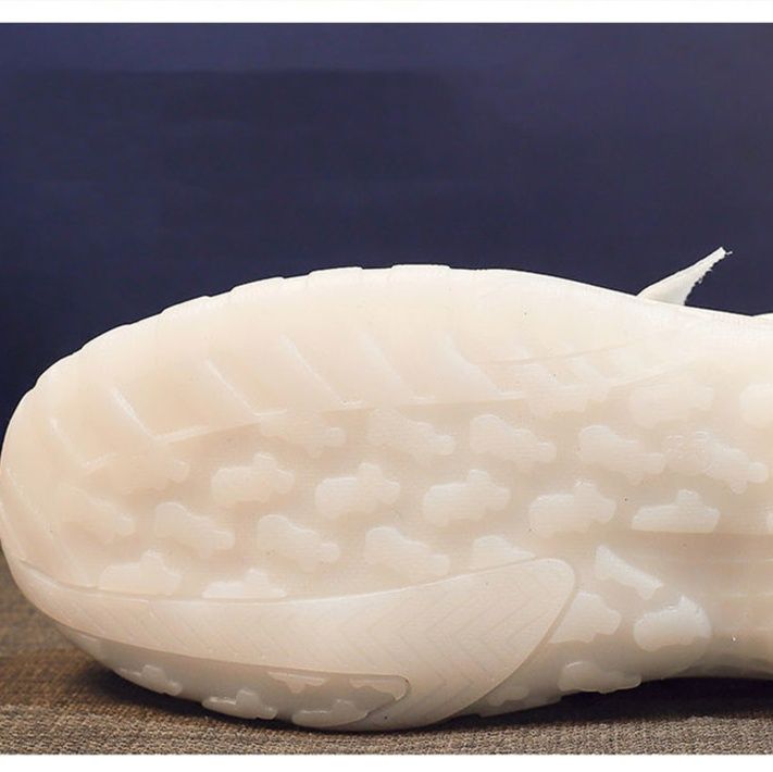 美脚メッシュフィットネスシューズ 軽量運動靴