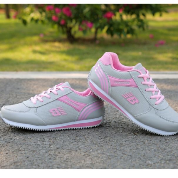 フィットネスシューズ 軽量クッション機能搭載ランニングシューズ