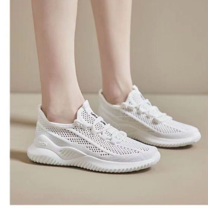 フィットネスシューズ 軽量通気メッシュ編みクッション性ランニングシューズ
