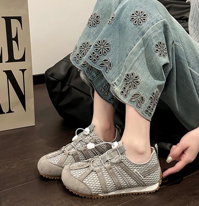 透湿性メッシュ運動靴 韓国風レトロフィットネスシューズ