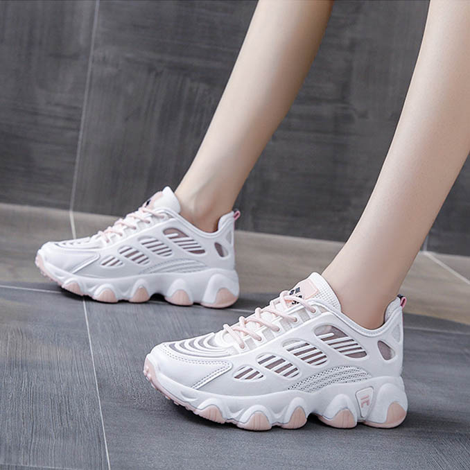 通気性抜群メッシュ運動靴 軽量フィットネスシューズ白