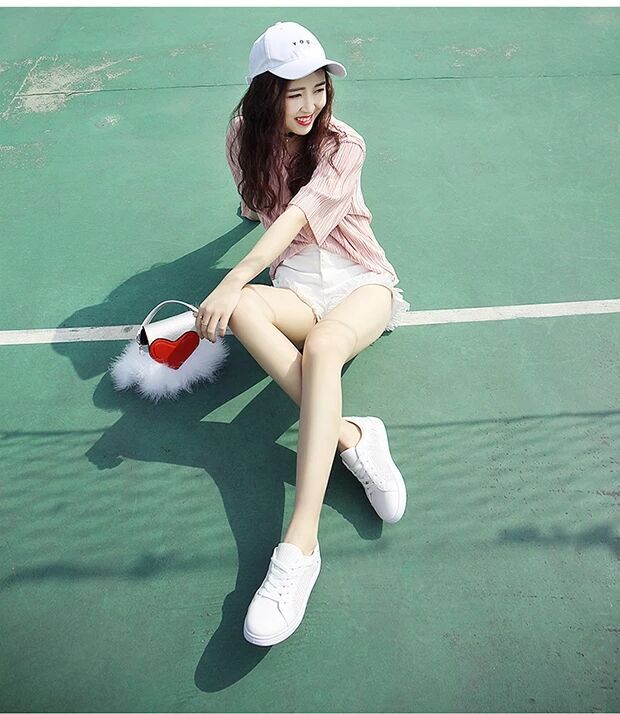 白色メッシュ運動靴 結ばない紐 脚長効果 女性用フィットネスシューズ