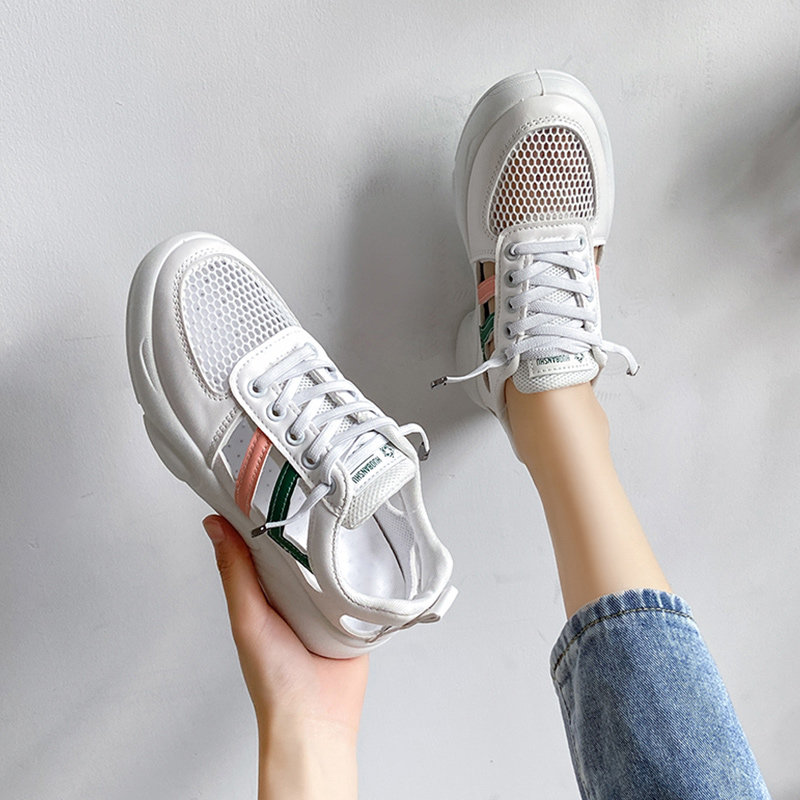 フィットネスシューズ 軽量通気性メッシュ厚底ランニングシューズ