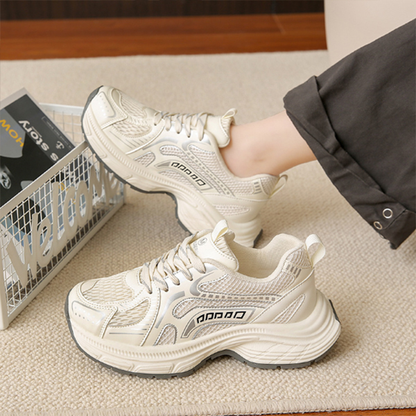 フィットネスシューズ 厚底メッシュ運動靴レディース通気性抜群美脚効果