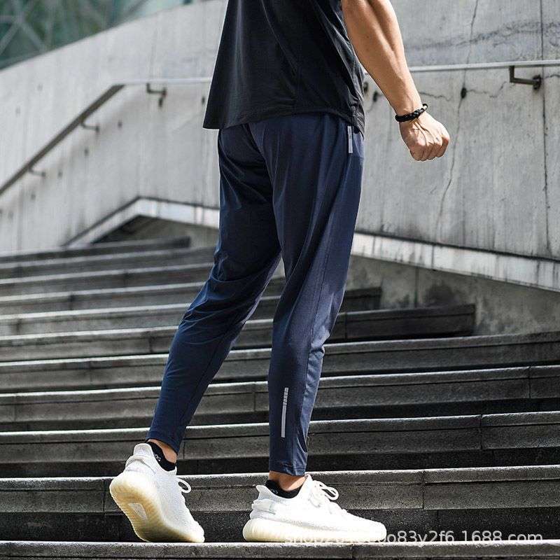 https://fulmo-img-server.com/runvibe/c396bfb12a0844b882a701d0e5c05439.jepg