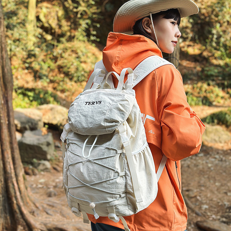 リュックサック 軽量コンパクト多機能登山リュックサック