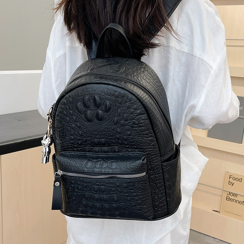 リュックサック 型押しクロコダイル柄本革リュックサック