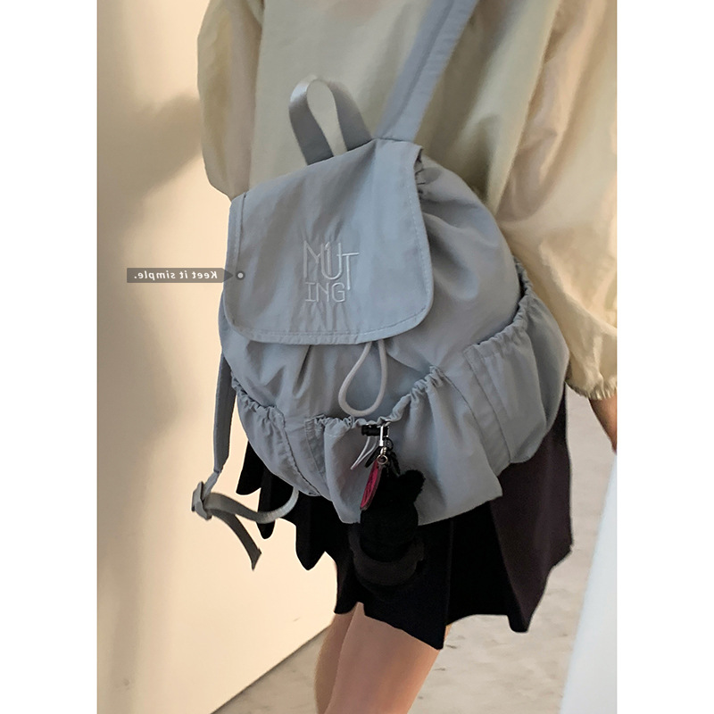 普段使いレディースリュック巾着型かばん