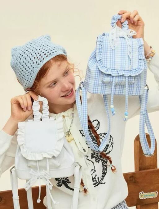 レディースリュック 普段使い多機能軽量巾着型鞄三色展開