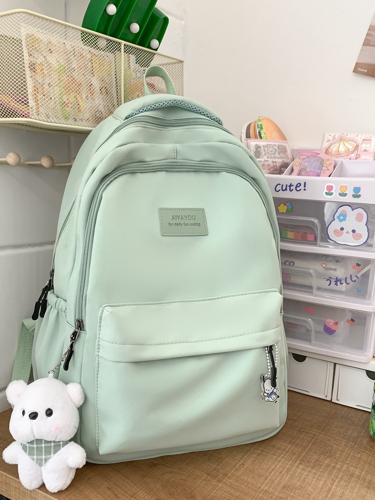 レディースリュック くまチャーム付きかわいいシンプル普段使い大容量リュック