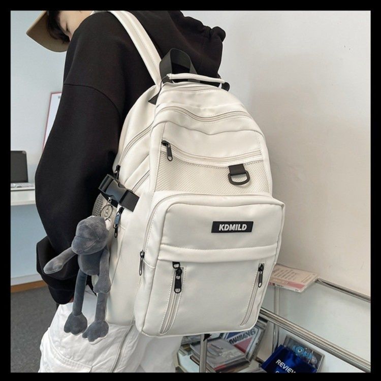 レディースリュック マルチポケット機能的リュック
