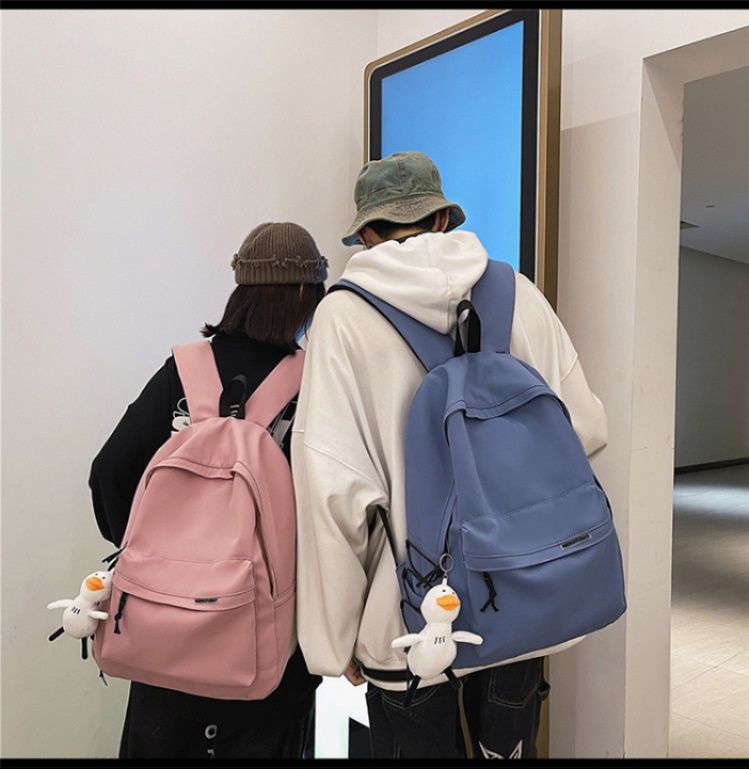 レディースリュック シンプル可愛いマスコット付きリュック