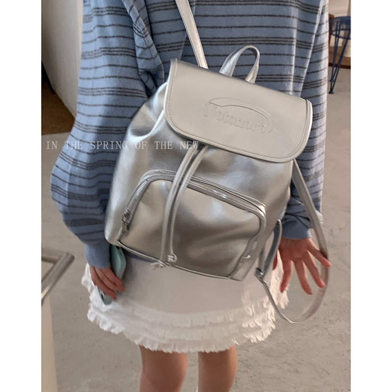 普段使いレディースリュックサック多収納かばん