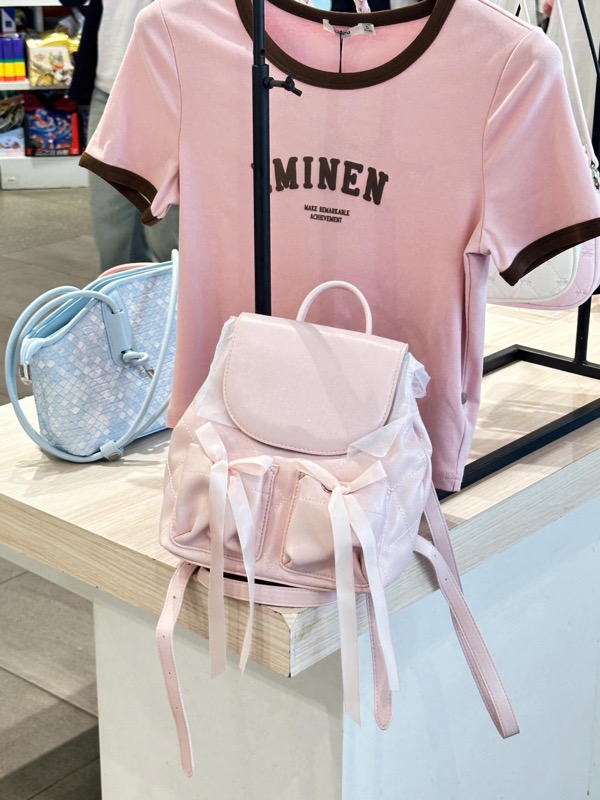 普段使い斜めがけショルダーバッグ合皮レディースリュック