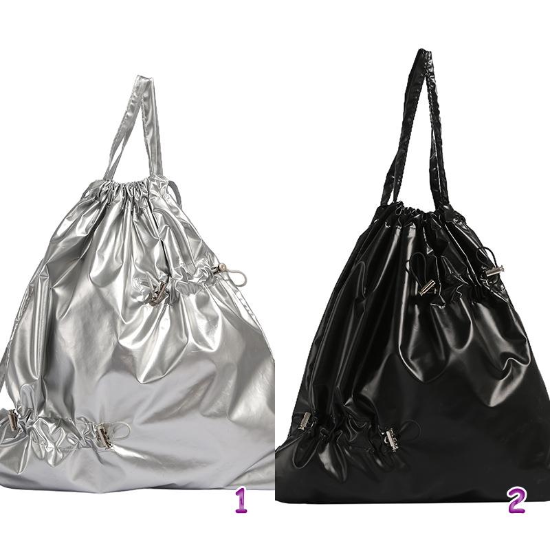 レディースリュック 2025新作 光沢巾着リュック 普段使い 2色展開