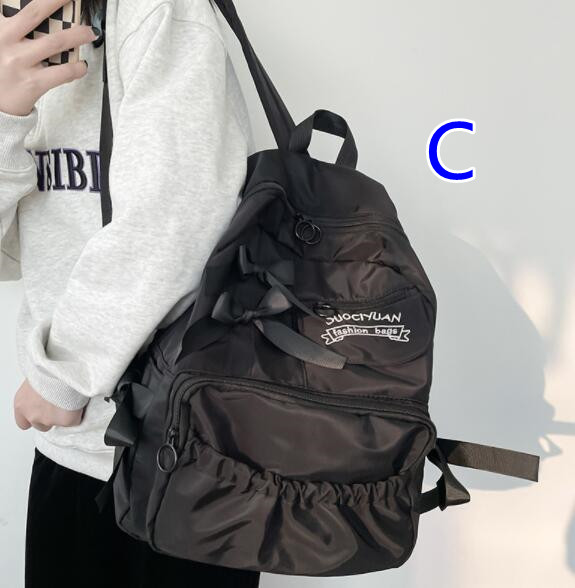 レディースリュック 女性用普段使い斜めがけ対応通学鞄