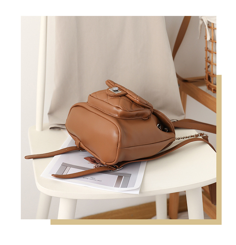 レディースリュック 旅行用キルティング小型リュック チェーン付き 全3色