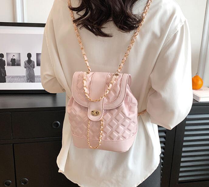 旅行用キルティング調レディースリュック韓国風３色展開