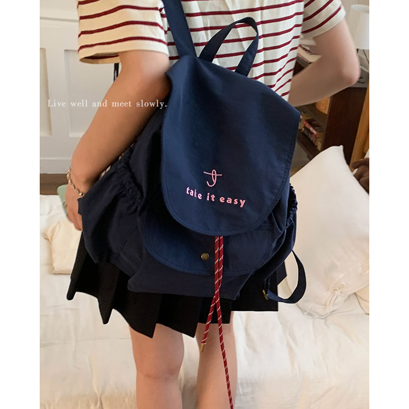 普段使いレディースリュック巾着型