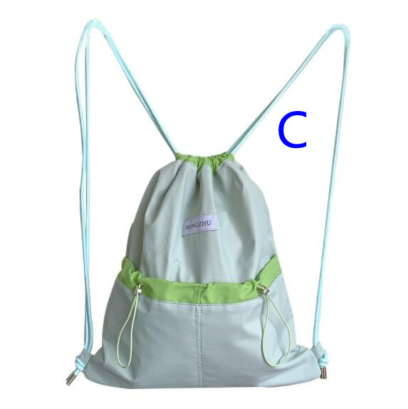 レディースリュック 普段使いナイロンリュック大容量巾着型