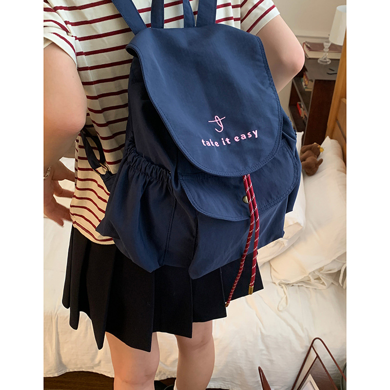 普段使いレディースリュック巾着型