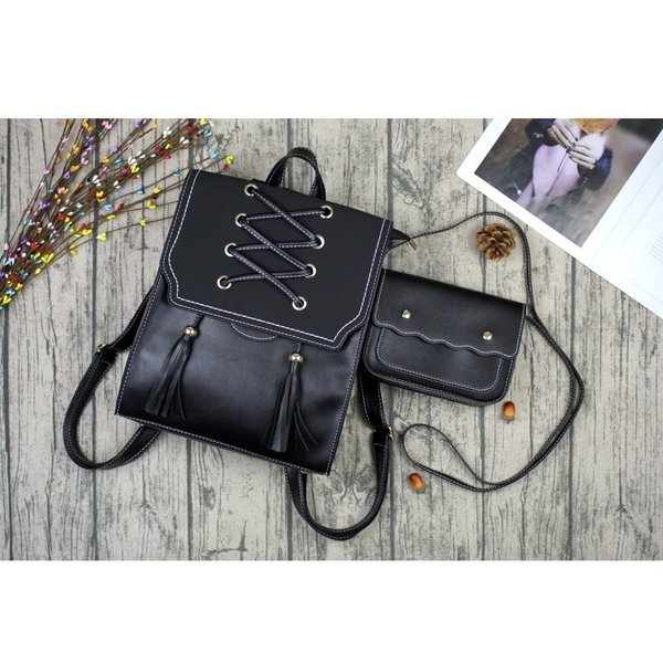 レディースリュック 普段使い革製 編み上げ風リュック