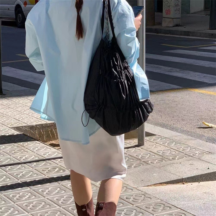 レディースリュック 普段使い軽量撥水