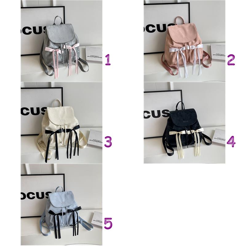 普段使いに最適なレディースリュック巾着型背負い鞄5色展開