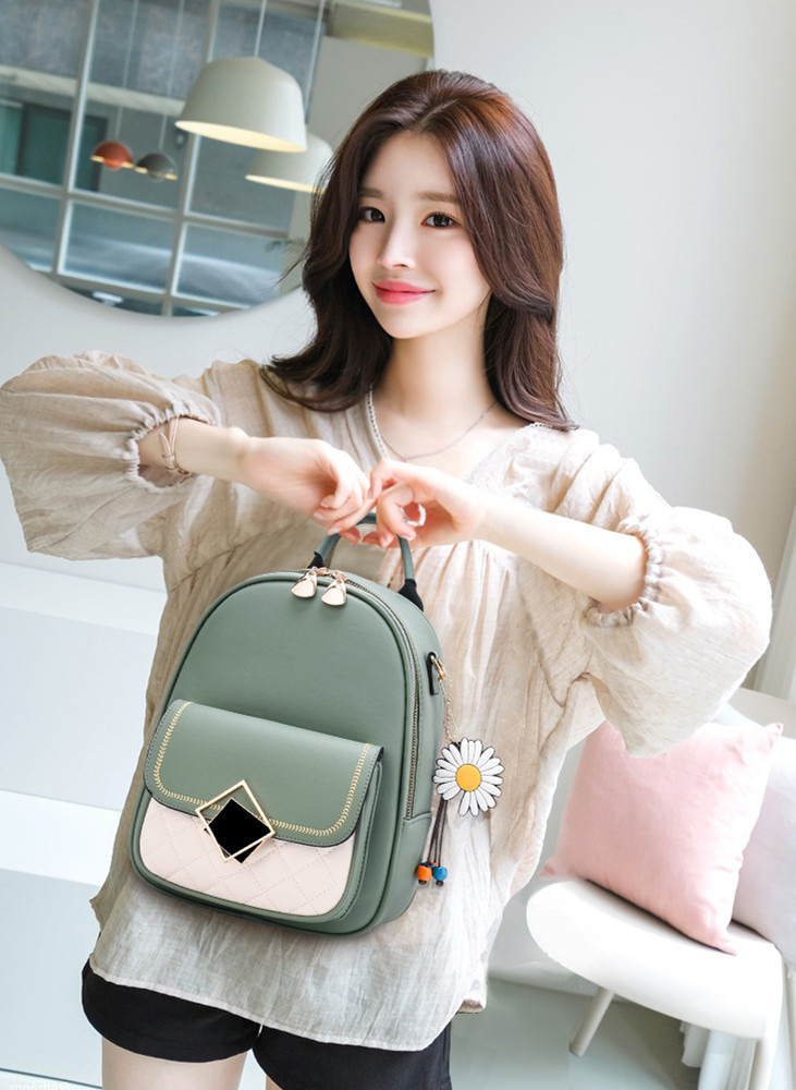 レディースリュック 普段使い三通りミニバッグ 斜め掛け手提げ背負い大容量