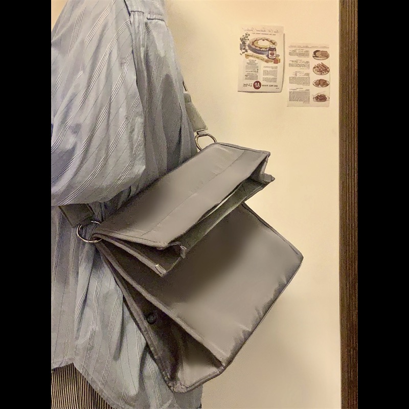 レディースリュック 普段使い対応 多機能ナイロン製ショルダーバッグ