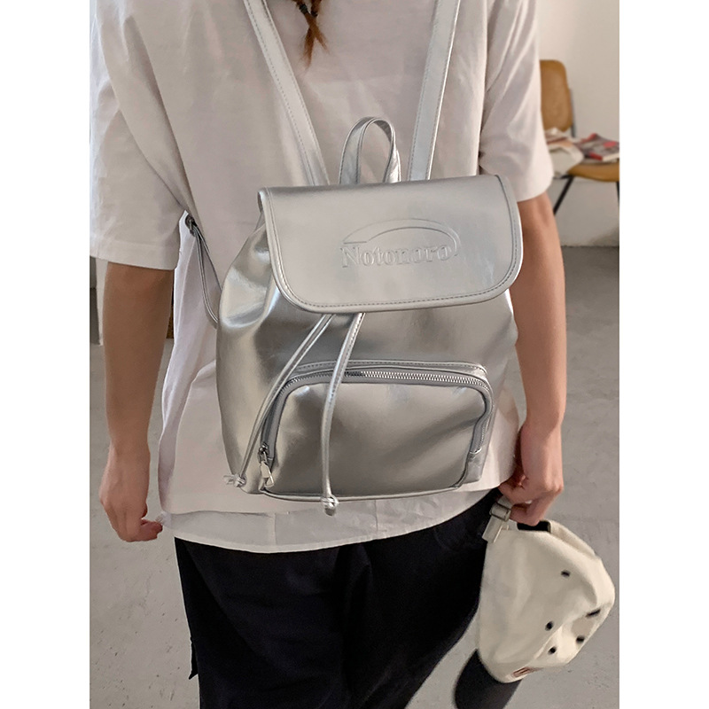 普段使いレディースリュックサック多収納かばん