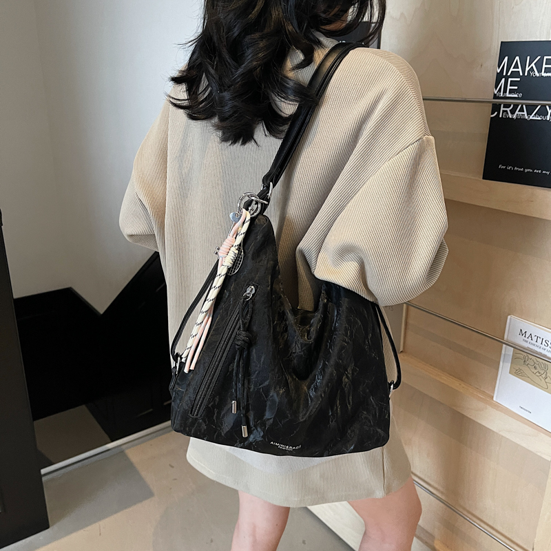 https://fulmo-img-server.com/ryumia/eb983b51-8482-4bad-a6bb-ea5a30274b59.jpg