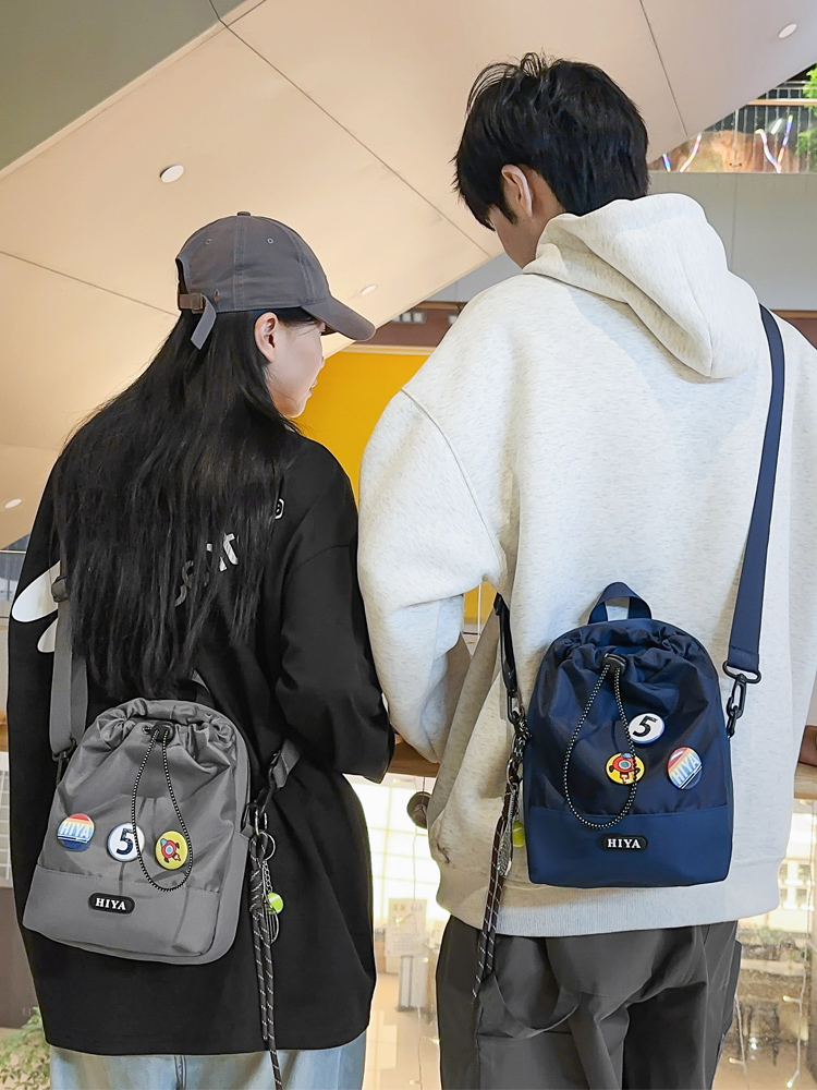 防水ミニショルダーサコッシュ ペットボトルポケット付き