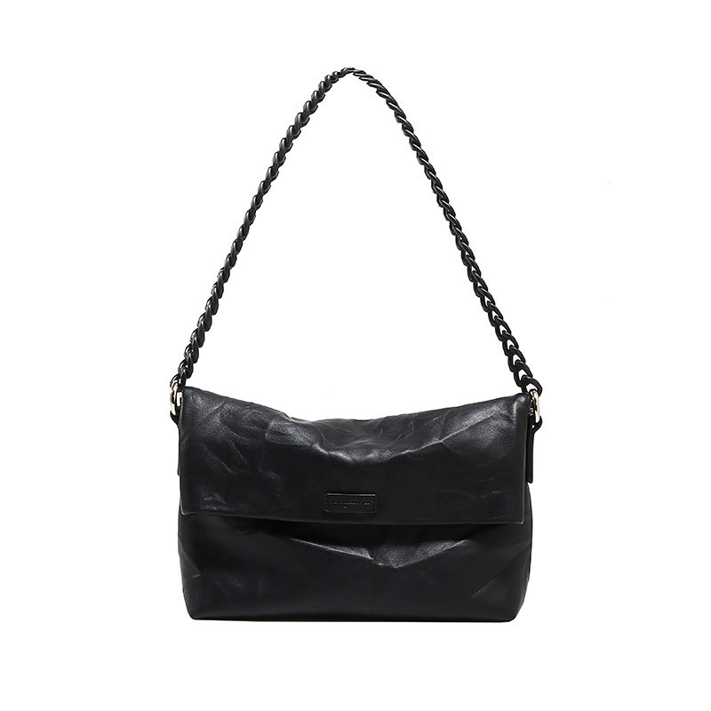 サコッシュ 編み込みチェーン付き本革ショルダーサコッシュ