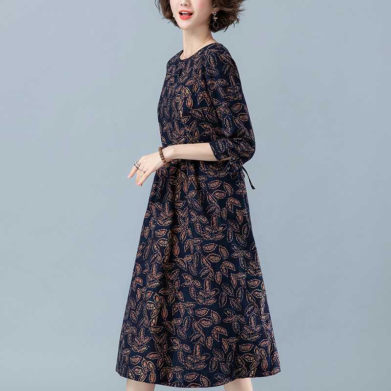 60代女性の魅力を引き出す！日常を彩る服装5選