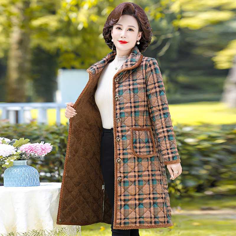 60代の服で毎日がもっと心豊かに!着るだけで自分らしい輝きが増すスタイリッシュアイテム5選