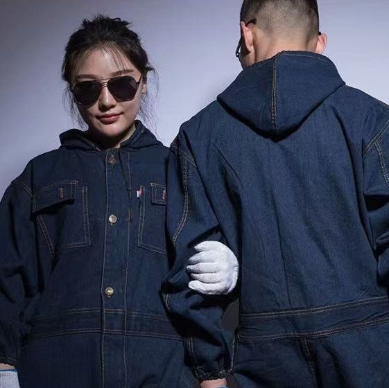 作業着 多機能ポケット付き連身型作業着