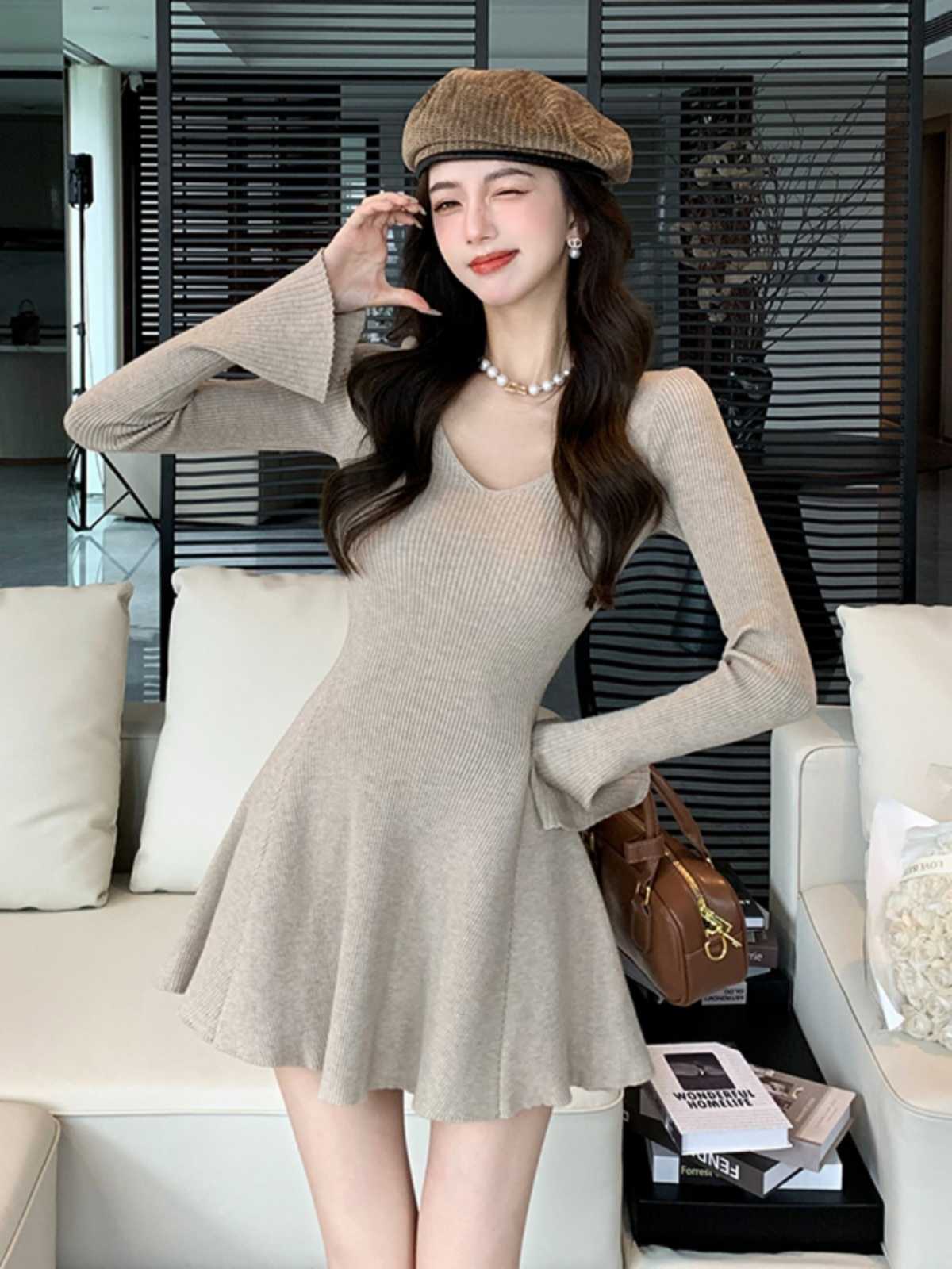 秋のコーディネートにおすすめBEIGEのワンピース10選