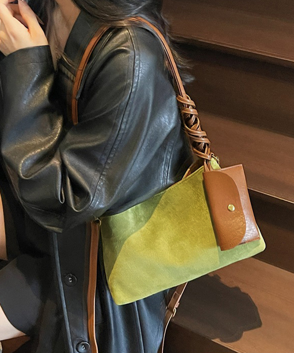 ベージュコーデ ねじりハンドル小物ショルダーバッグ ポーチ付き