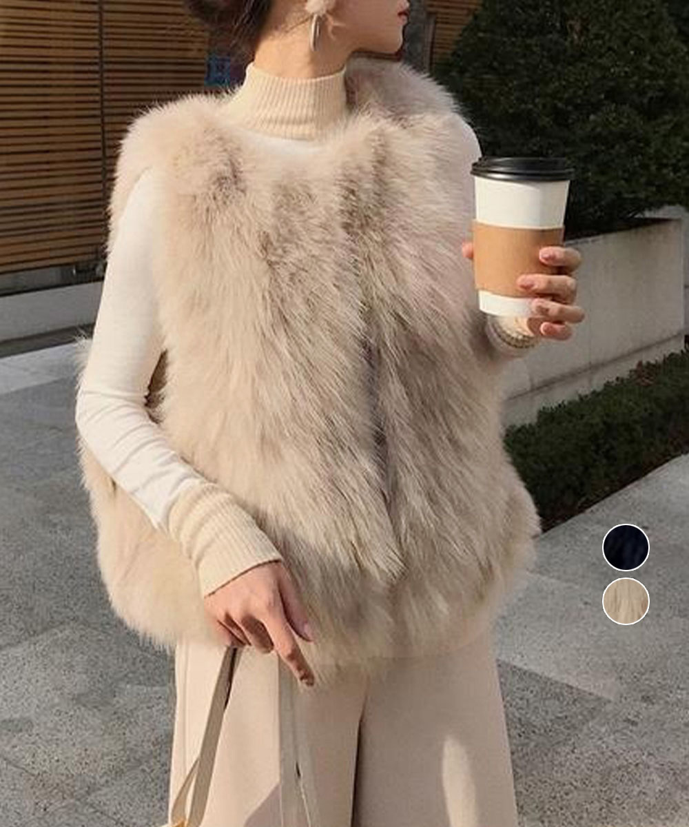 ベージュコーデ ふわふわ人工毛皮ベスト 秋冬アウター