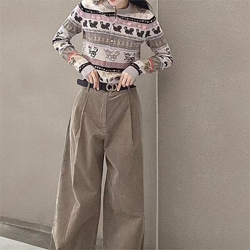 おしゃれを格上げ！ベージュに合うパンツ10選