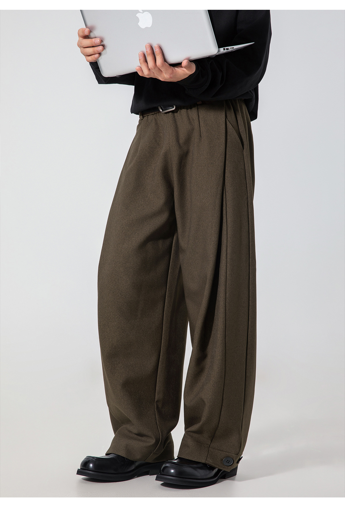 ベージュコーデ 男性用 秋新作 タック入りワイドパンツ 裾調整可能 全4色