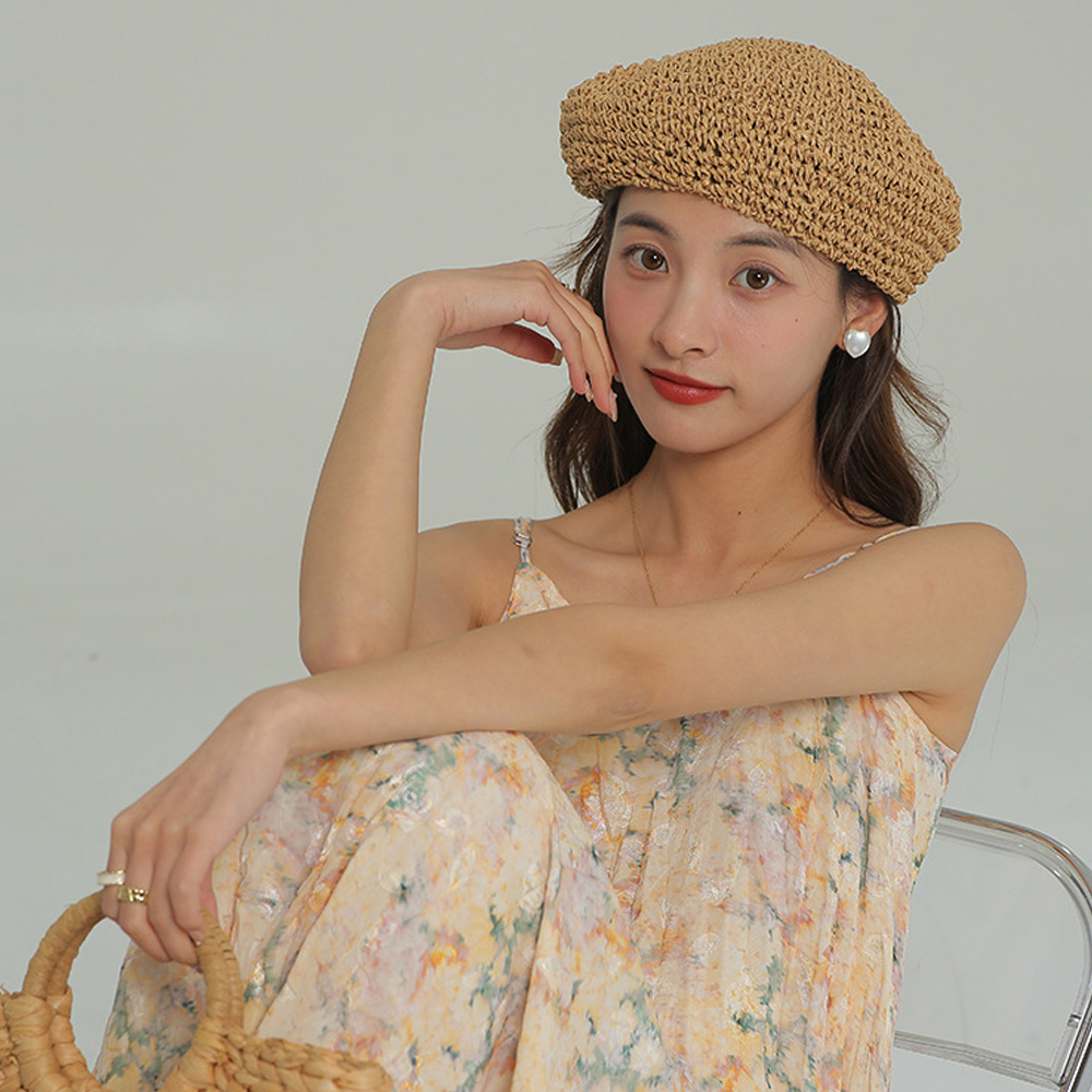 ベージュコーデ 夏の涼やかベレー風麦わら帽子 レディース小物