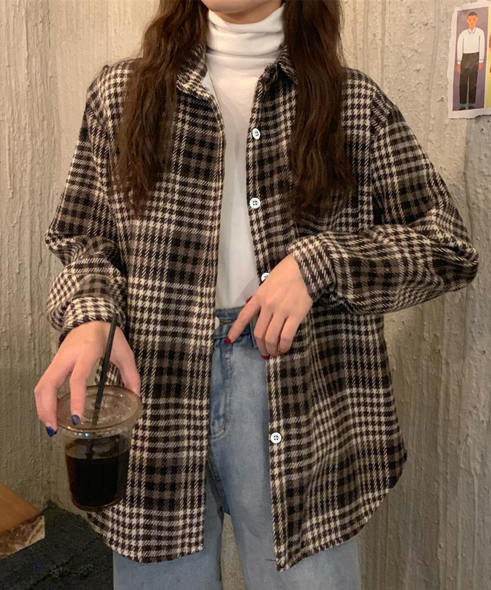 ベージュコーデ 裏起毛チェック柄シャツアウター ゆったり秋冬