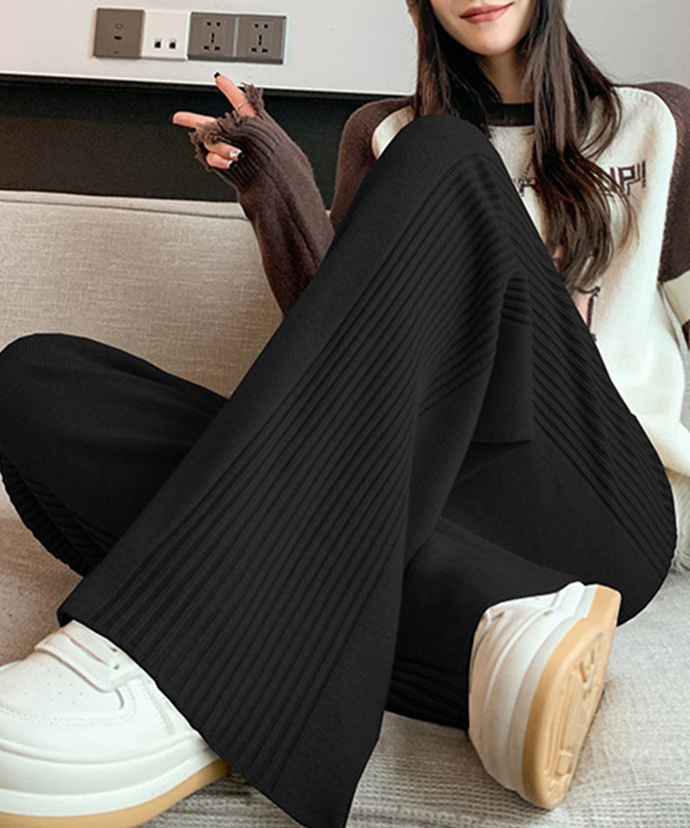 ベージュコーデ 縦リブ編みニットワイドパンツ 秋冬暖かパンツ