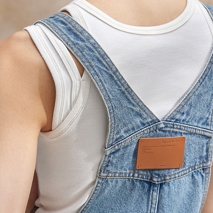 サロペットパンツ ゆったりシルエット 夏向け デニムサロペット