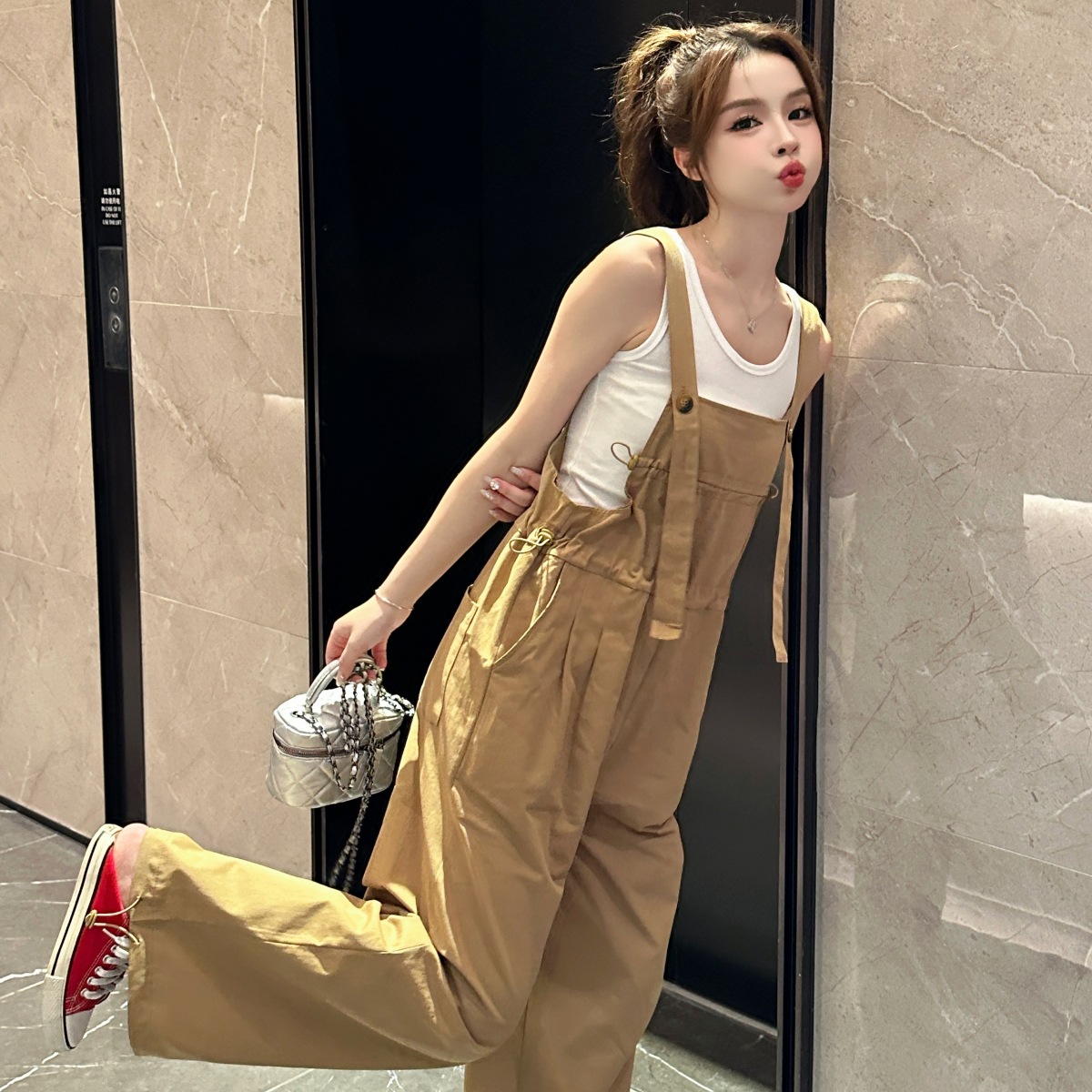 サロペット 多機能ポケット付きゆったりワイドオーバーオール