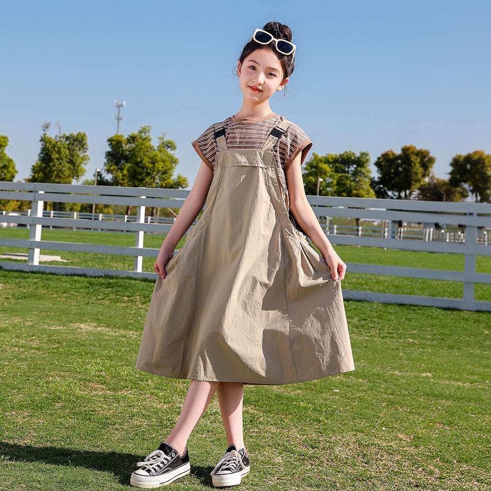 少女向けゆったりサロペットワンピース