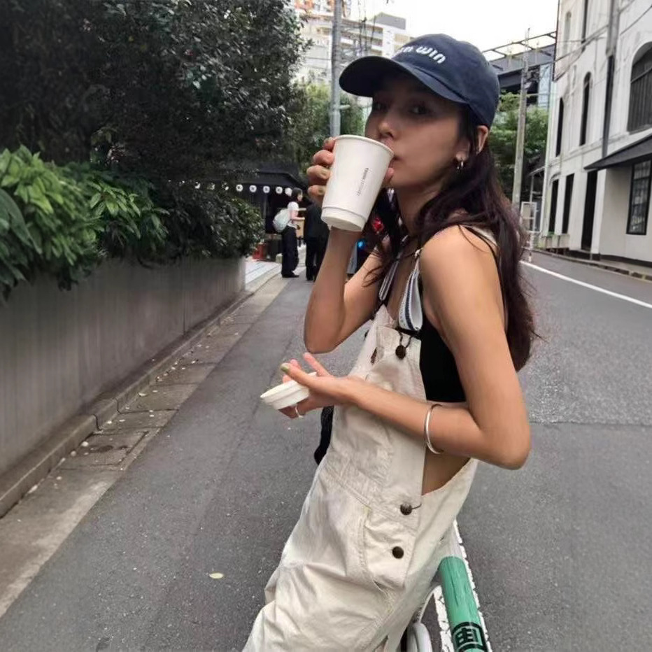 https://fulmo-img-server.com/saropetti/eae8daee-0577-4c74-bdd6-e423bfdee168.jpg